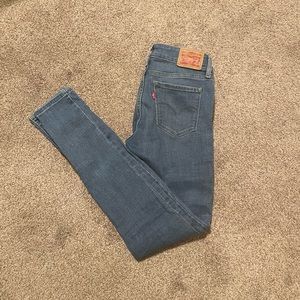 Levi’s 711 Skinny Jeans